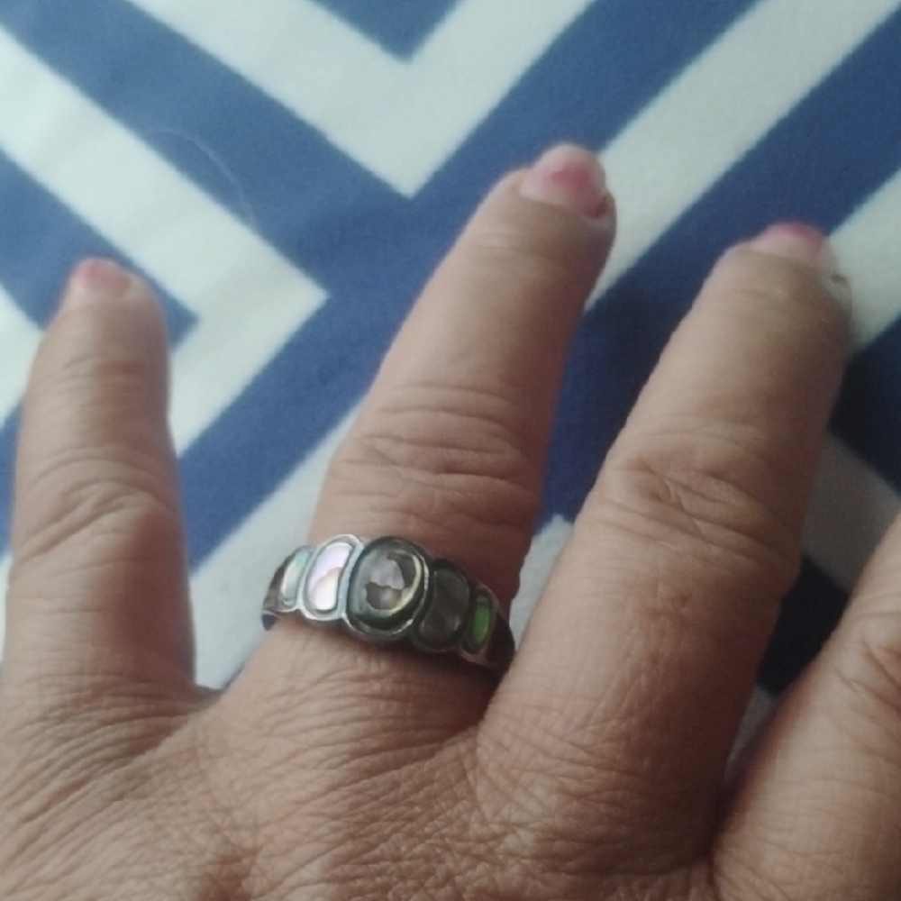 Avon Silver Ring with 🦪❤️Multicolor Abalone Shell 🐚